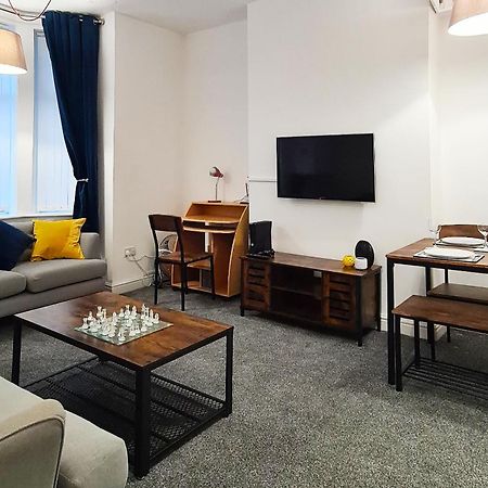 Apartment With Priv Ent And Parking Stockport Ngoại thất bức ảnh