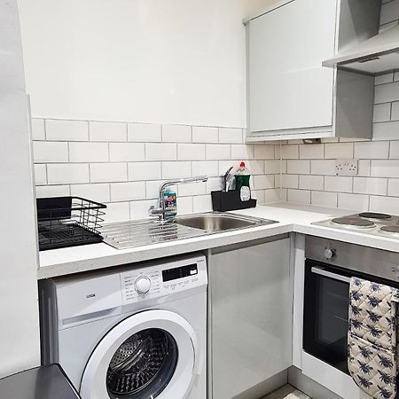Apartment With Priv Ent And Parking Stockport Ngoại thất bức ảnh