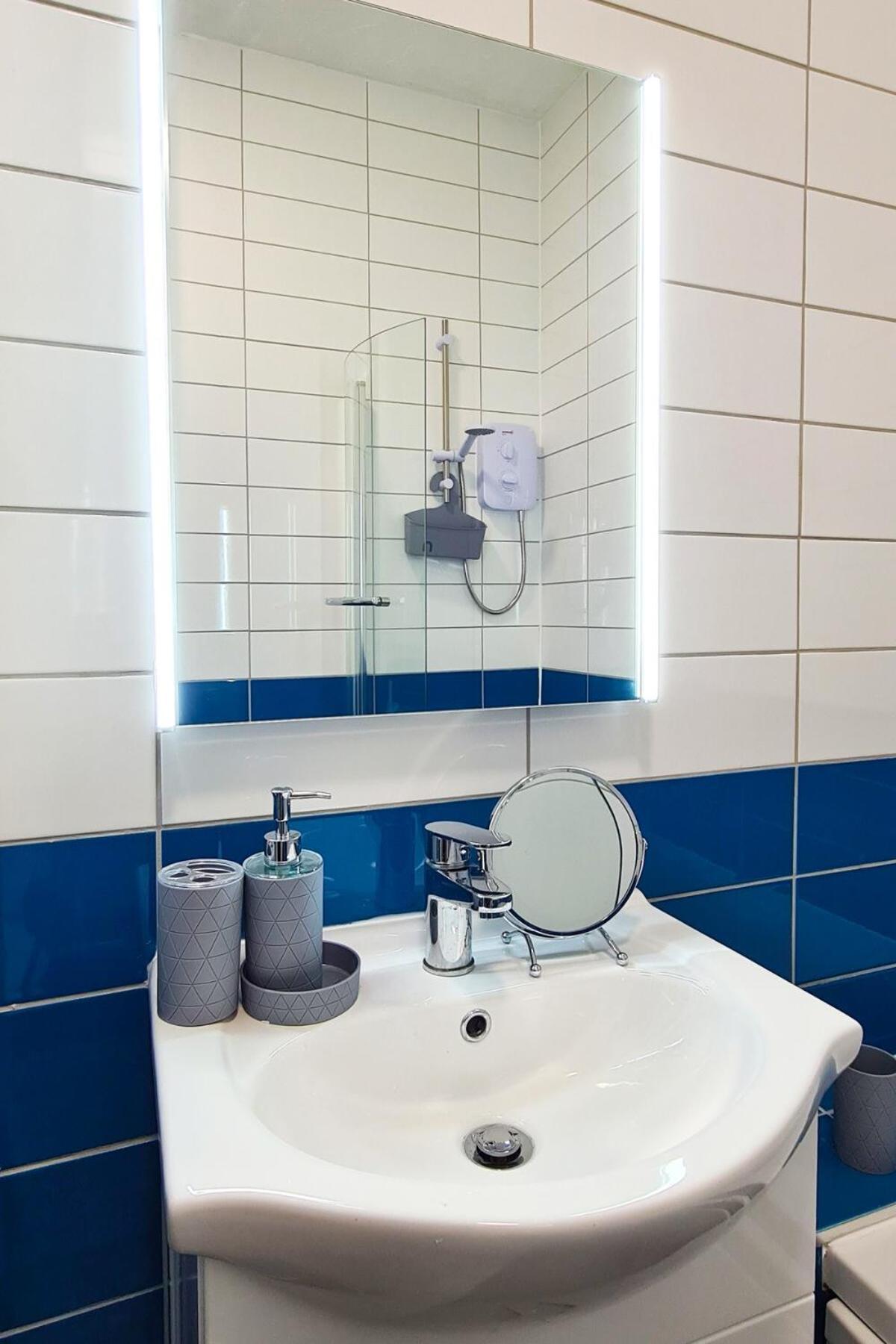 Apartment With Priv Ent And Parking Stockport Ngoại thất bức ảnh