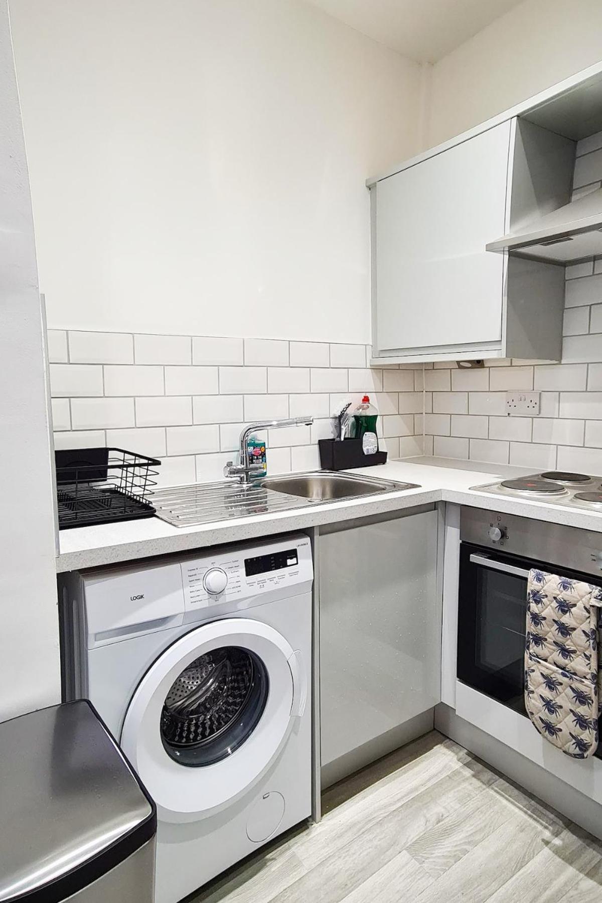 Apartment With Priv Ent And Parking Stockport Ngoại thất bức ảnh
