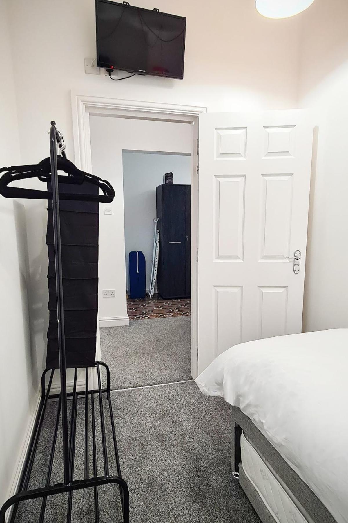 Apartment With Priv Ent And Parking Stockport Ngoại thất bức ảnh