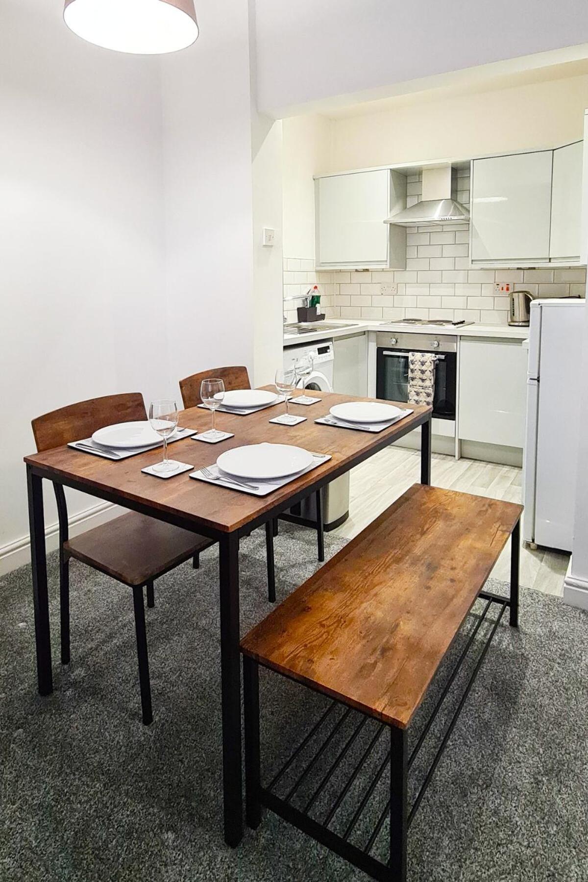 Apartment With Priv Ent And Parking Stockport Ngoại thất bức ảnh